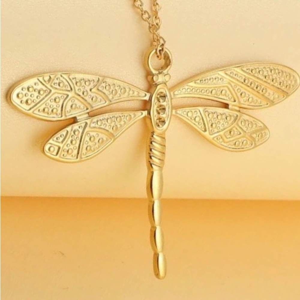 “Ornate Dragonfly” Damselfly Firefly Nymph Insect Studded Veined Wings Necklace - Picture 4 of 15